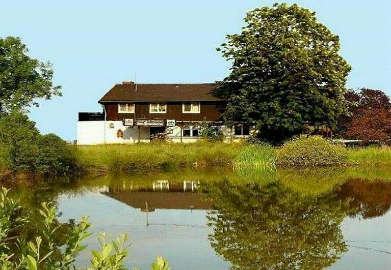 Gasthaus-Pension Zum Brandweiher Amorbach Exterior photo